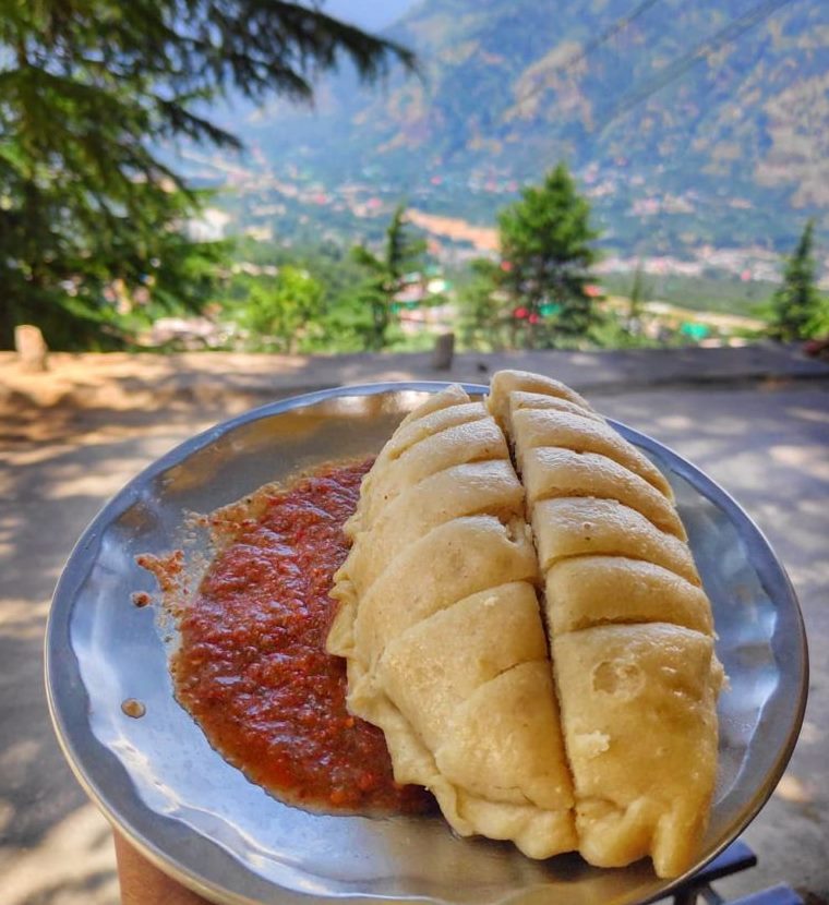 Siddu-Manali-Famous-Food